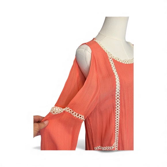 🧡 EUC++ UMGEE Orange Cold Shoulder Crochet Detail Blouse | Sz M - Picture 3 of 7